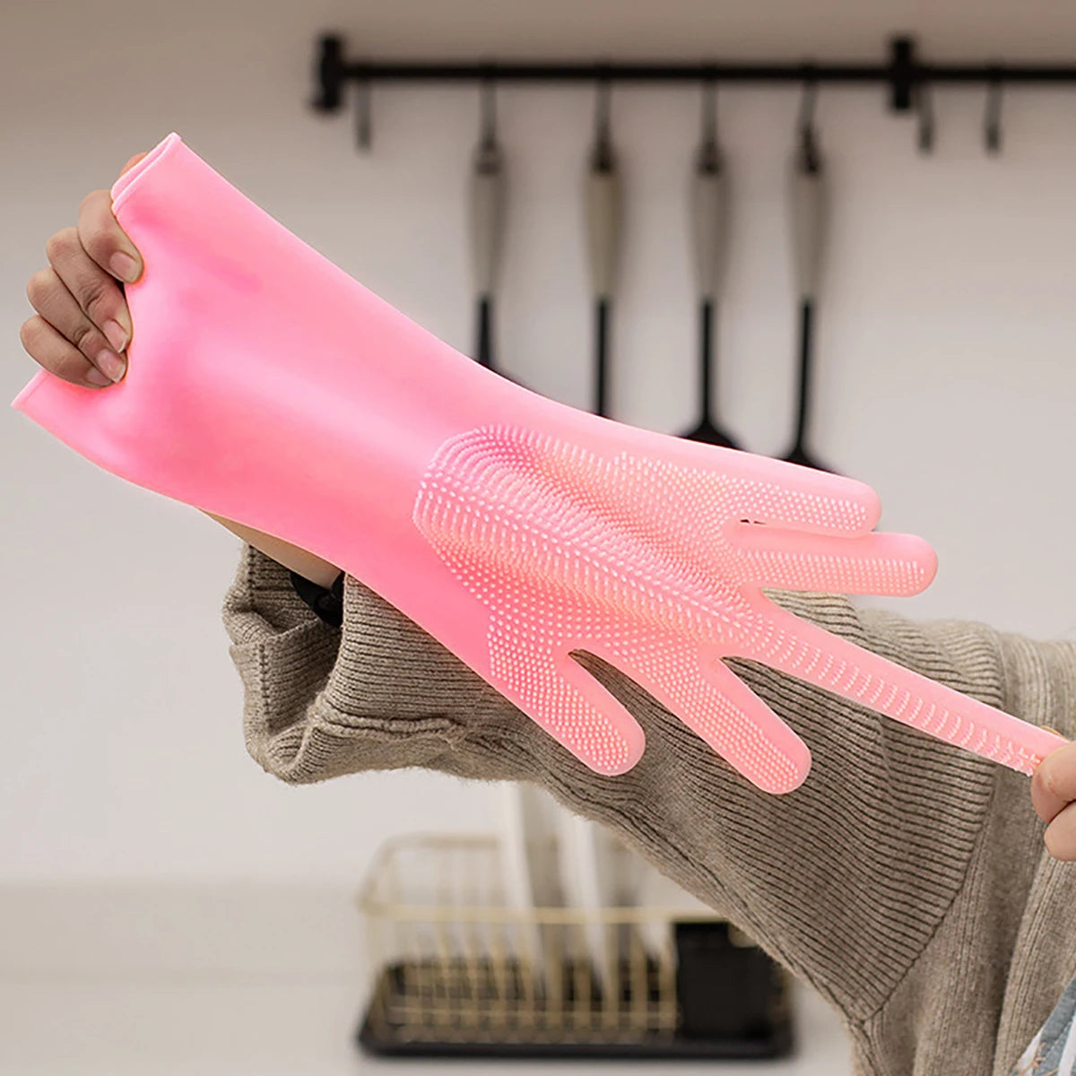 Furry Wizard's Scrubby Mitts: Turn Your Pooch into a Pristine Pup While Doubling as a Slippery Sponge for Grubby Dishes!